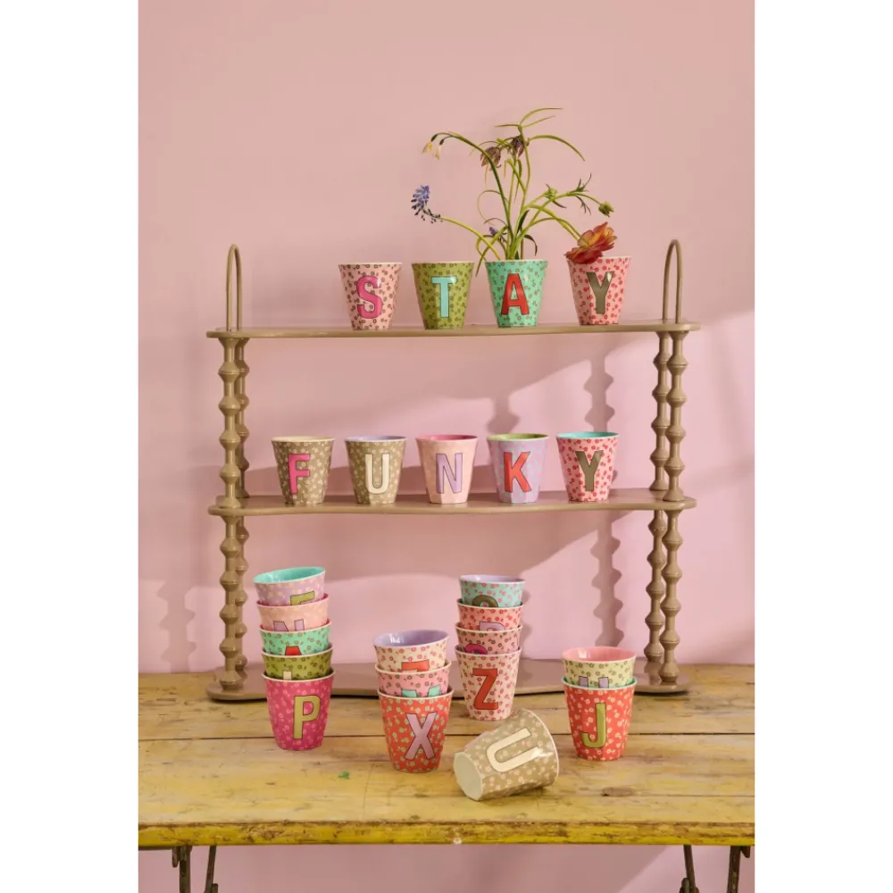 Rice Bokstavkopp 250 ml, Blomsterdesign, New