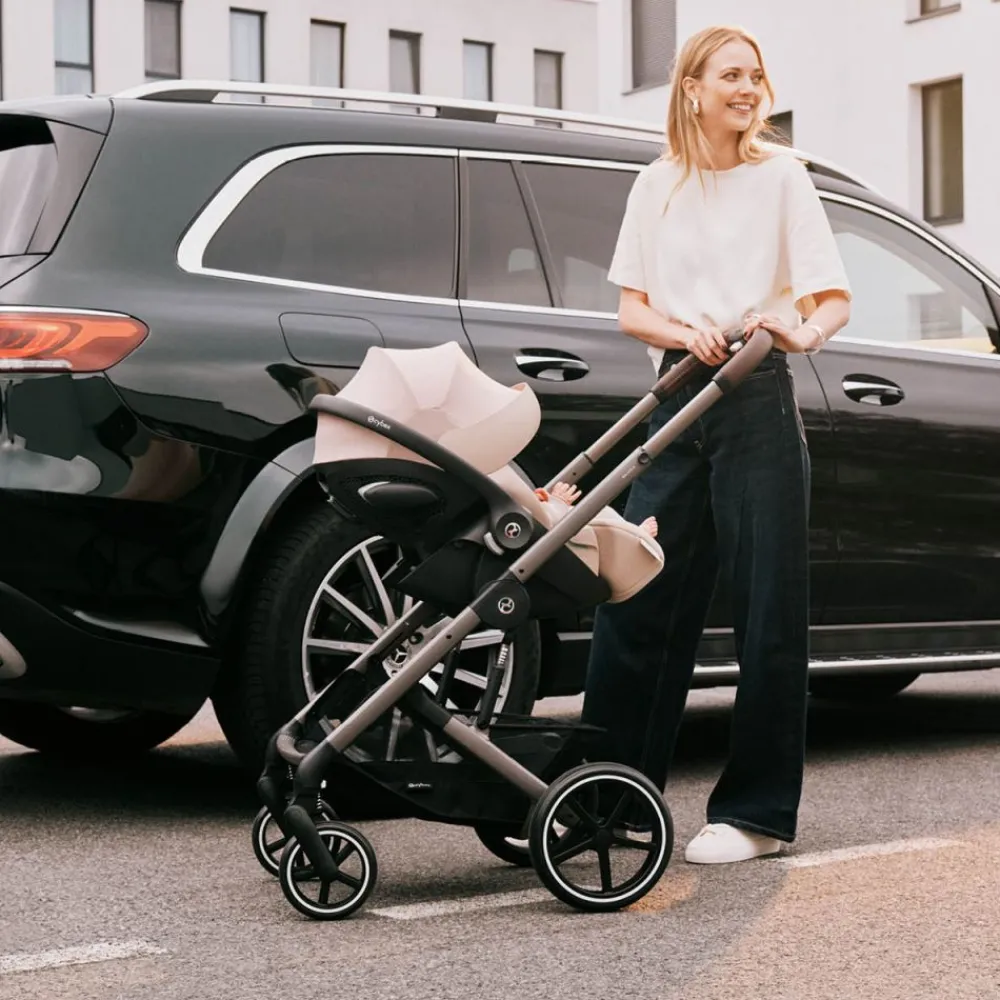 Cybex Cloud G Plus, Almond Beige, Ink. Base G Online