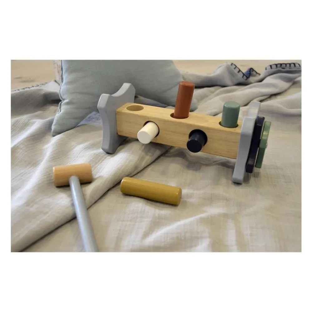 Magni Hammerbenk, , Blå Hot