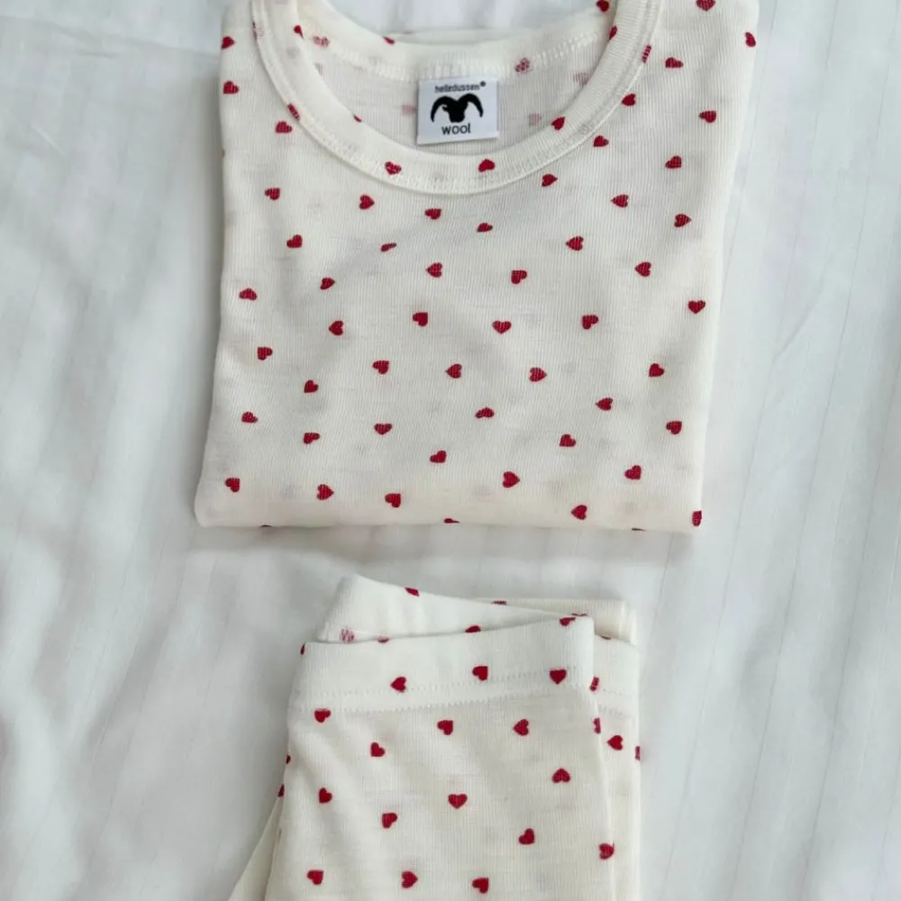 Helledussen Heldress Ull, Heart