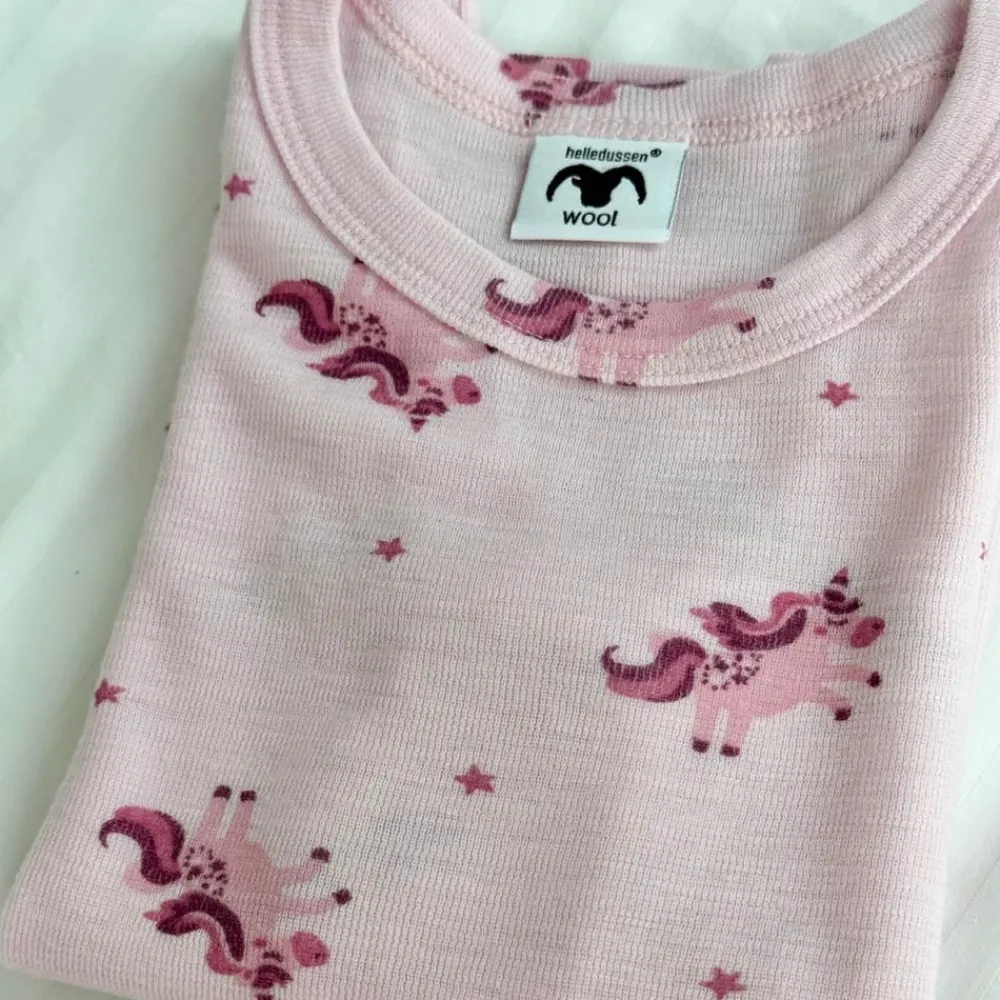 Helledussen Ullbody, Unicorn New