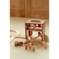 Little Dutch Brannstasjon Best