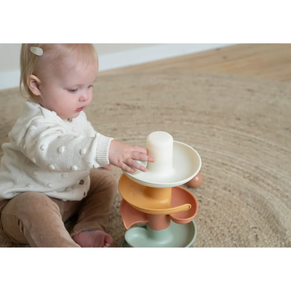 Little Dutch Spiraltårn, Clearance